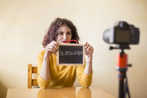 Imagem de capa do artigo: Digital Influencers and Influencer Marketing