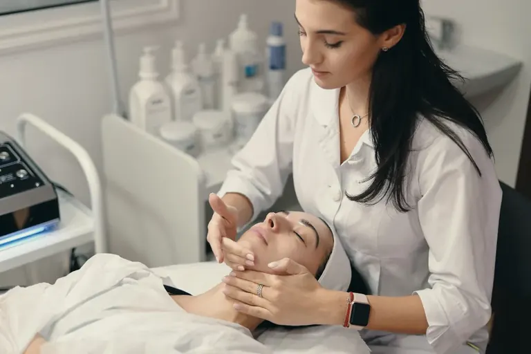Cover image: Digital Marketing for Aesthetic Clinic
