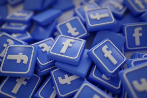 Imagem de capa do artigo: Legal Risks of Facebook Ads in 2025: How to Protect Yourself and Avoid Fines