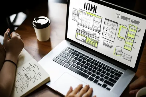 Imagem de capa do artigo: Website Development