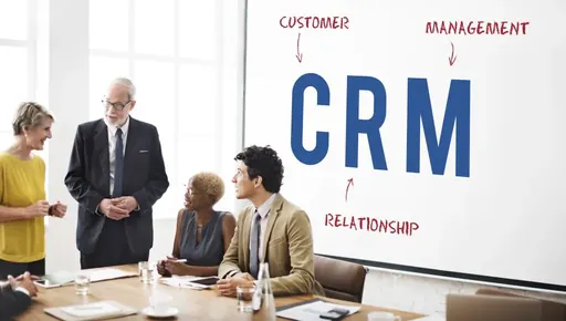 Imagem de capa do artigo: What is CRM? Complete Guide for Businesses in 2026